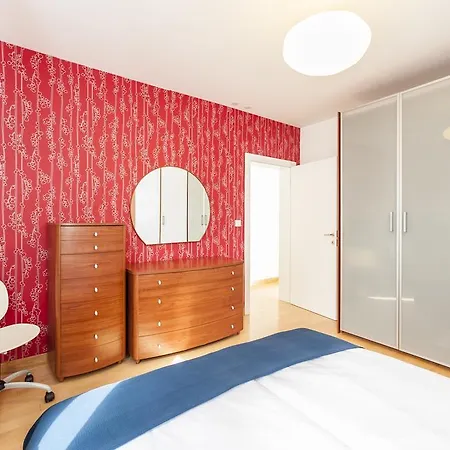Grand Apartment Rina Apartment *