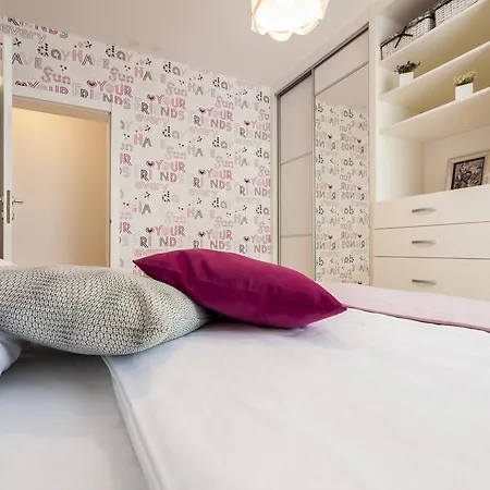 Grand Apartment Rina *